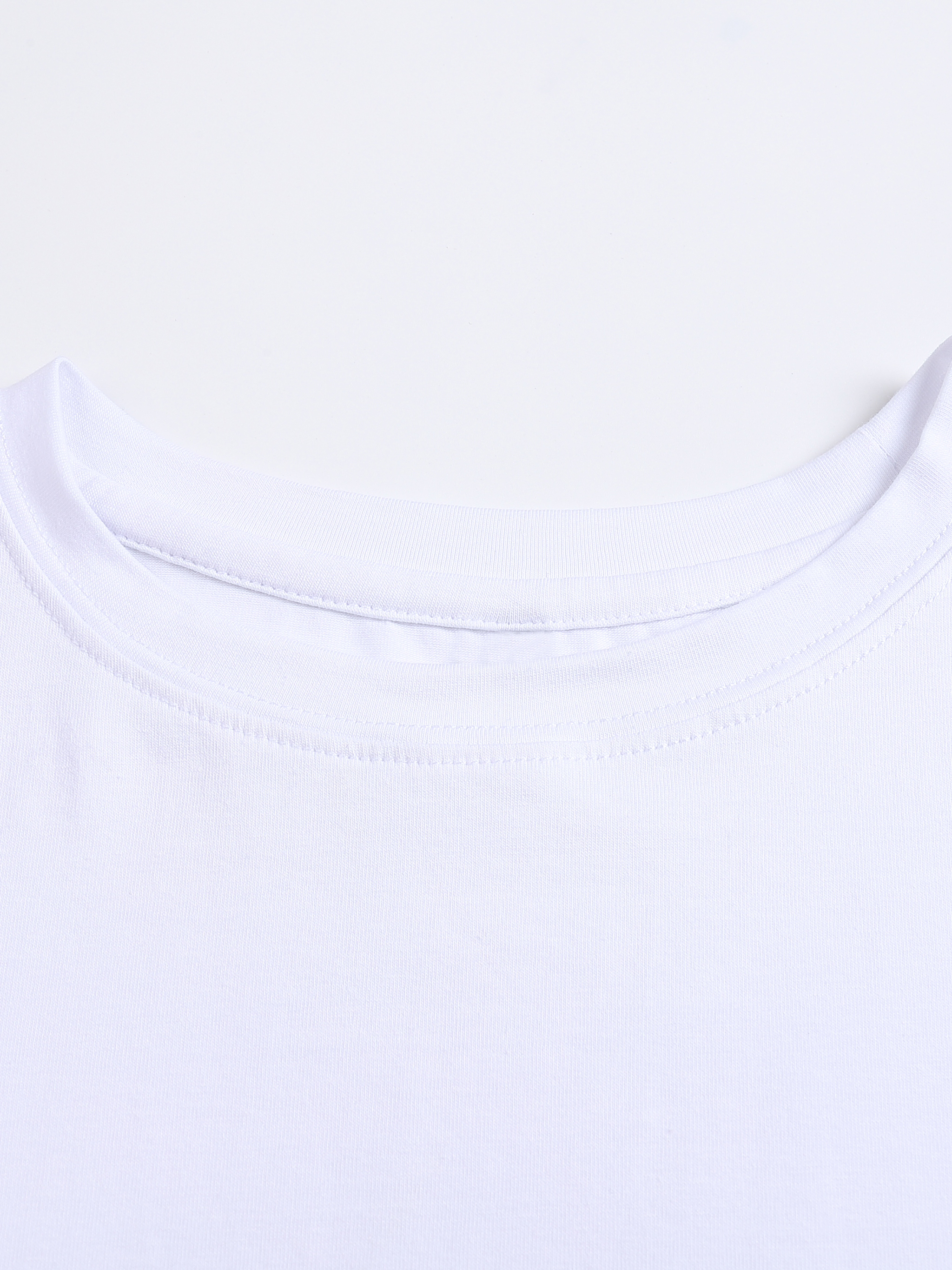 Reference photo — Fitted Crop Cotton T-Shirt-mockups-10